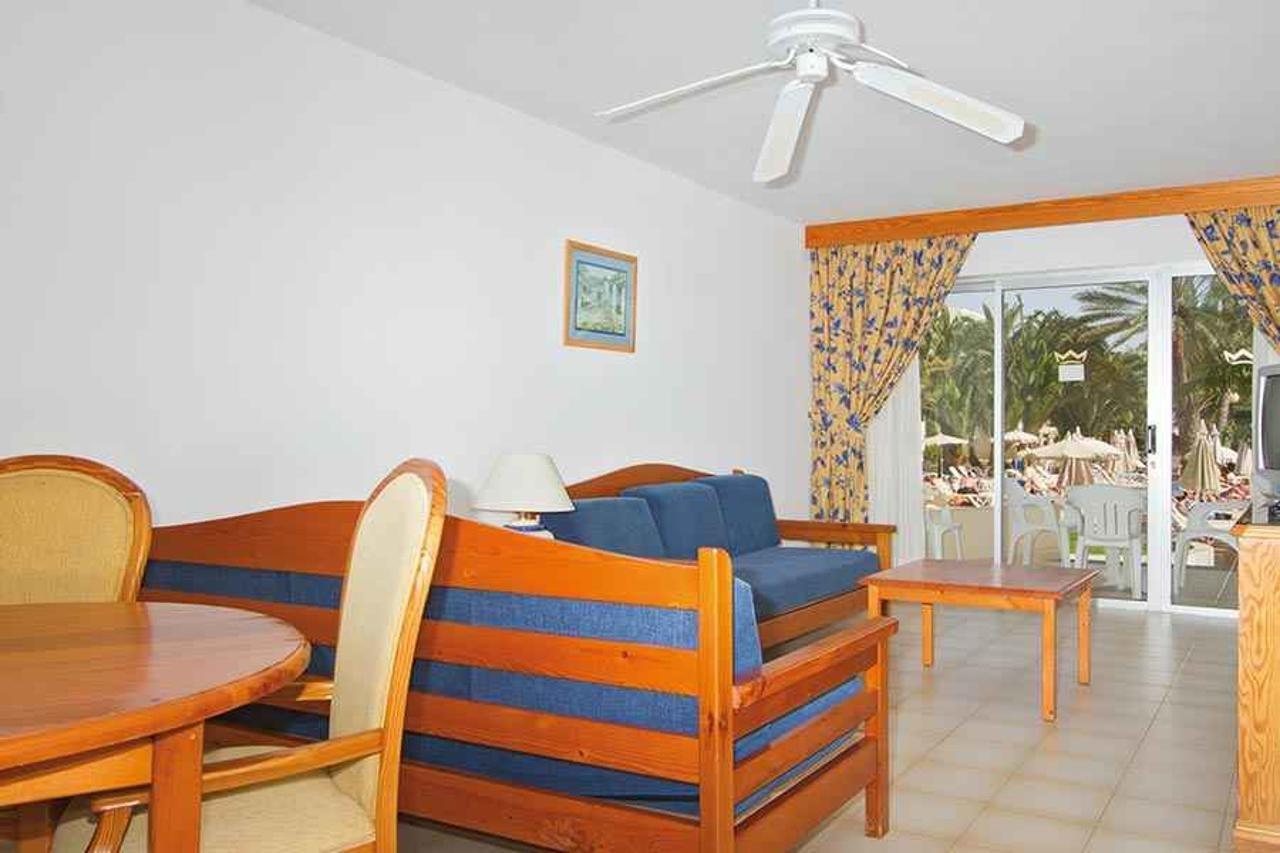 Hotel Riu Oliva Beach Resort Corralejo Exterior photo
